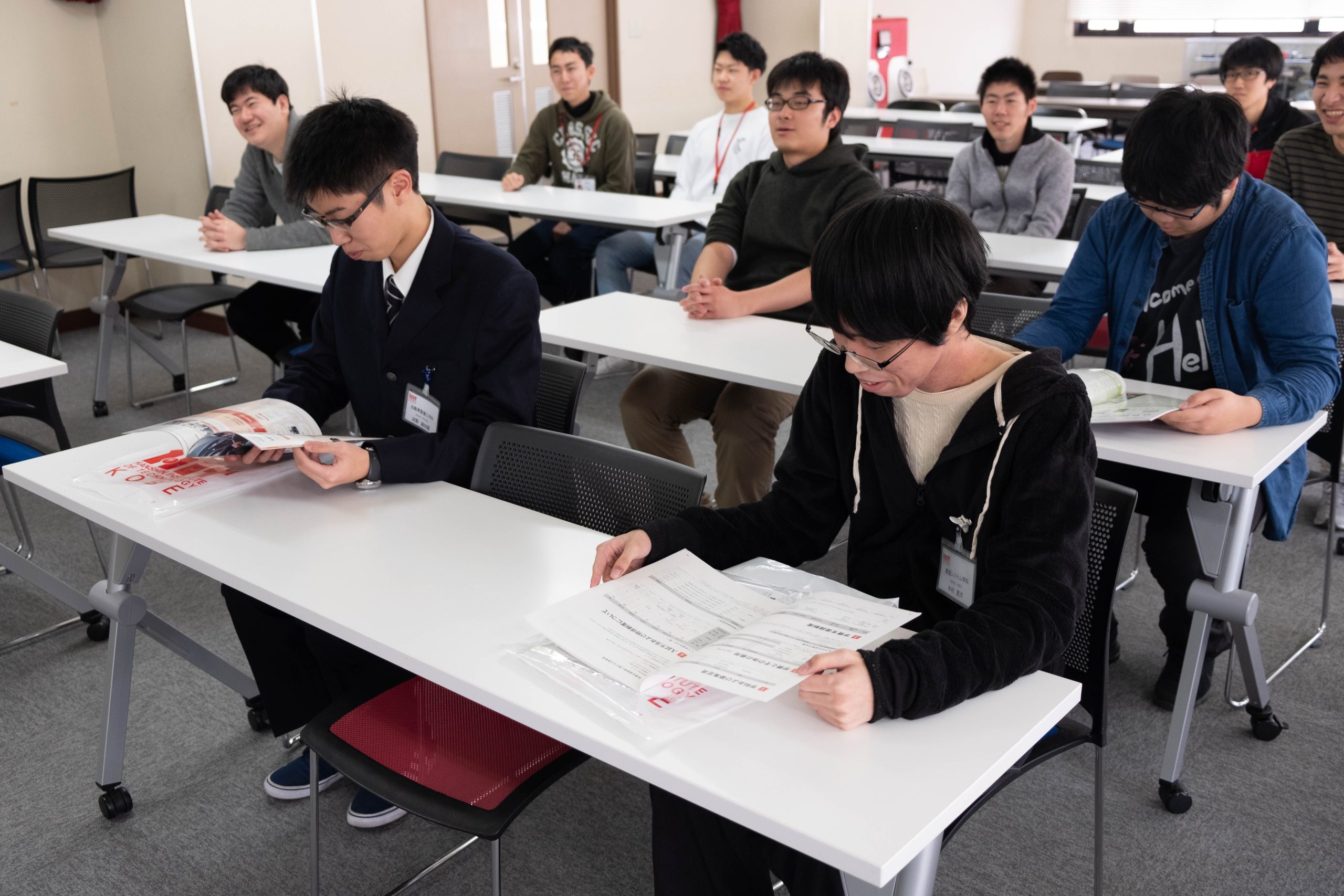 座談会